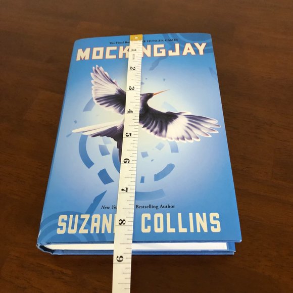 Mockingjay (The Hunger Games) Pre-Owned Book. - Picture 8 of 13